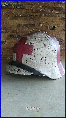 ORIGINAL WW2 GERMAN M40 Helmet Medical, cool number 1001, hkp62 Stigma
