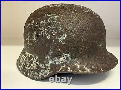 Original WW2 WWII German soldier M40 Helmet from Kurland battlefield #83