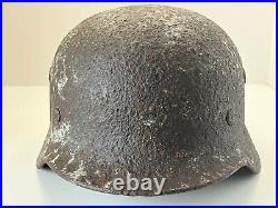 Original WW2 WWII German soldier M40 Helmet from Kurland battlefield #83