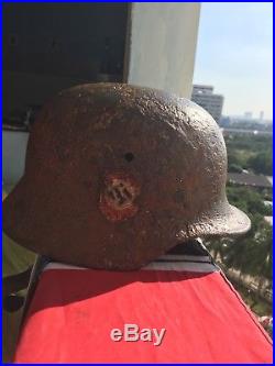Rare Beautiful german WW2 Helmet M-35 w. Certificate of Originality a. Nice decal