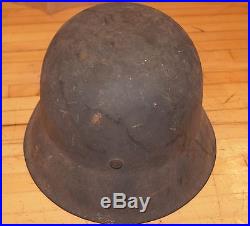 Vintage WWII WW2 Metal German Helmet, size 56 leather nice on inside