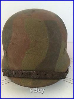 WW2 GERMAN HELMET, M-40, COMPLETE WithLINER&CHINSTRAP. MULTI CAMO. SIZE 64/56. ORIG