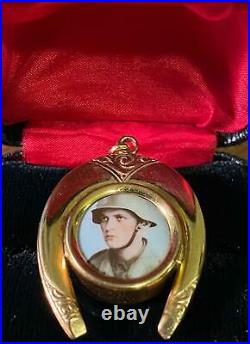 WW2 German Gold Sweetheart Pendant Steel Helmet & Baby Pic on reverse Mint cond