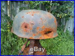 WW2 German helmet M38 paratrooper. Entourage